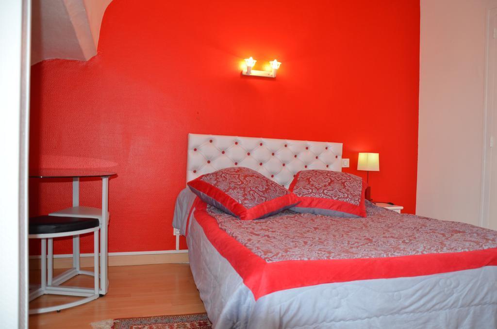 Hotel La Tour Sully-sur-Loire Værelse billede