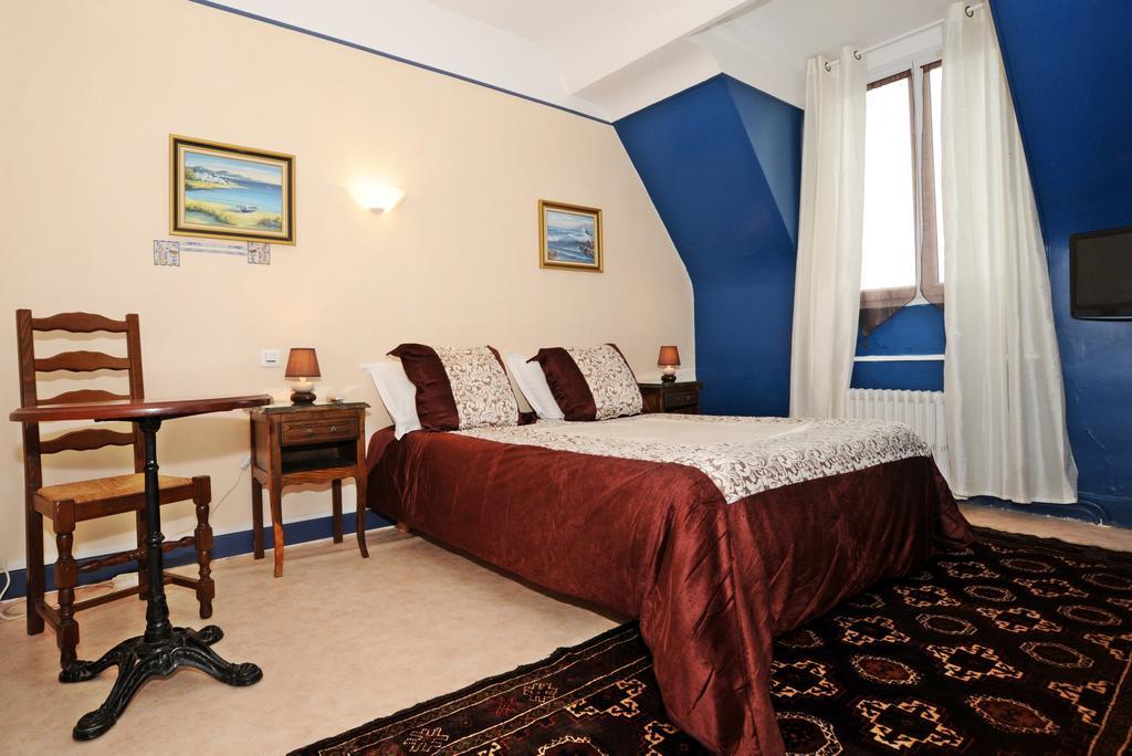 Hotel La Tour Sully-sur-Loire Værelse billede