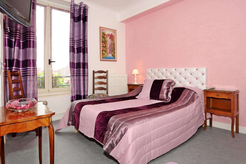 Hotel La Tour Sully-sur-Loire Værelse billede