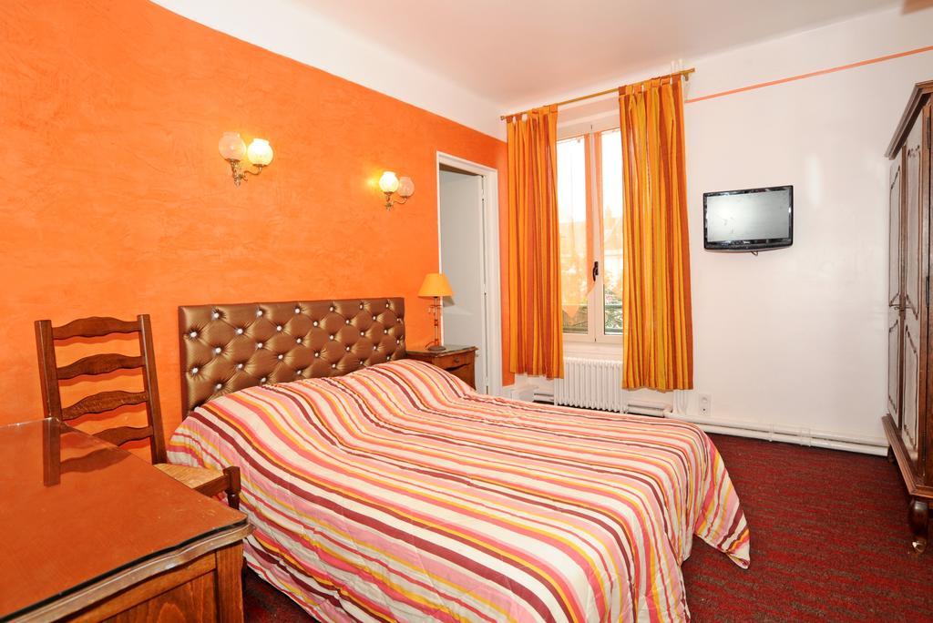 Hotel La Tour Sully-sur-Loire Værelse billede